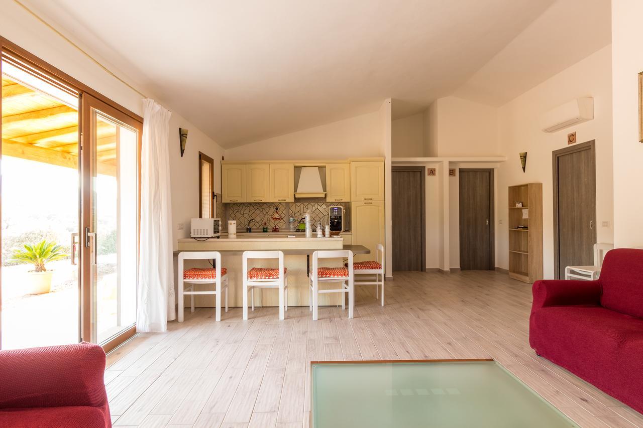 Molti Mari B&B Resort Olbia Exterior photo